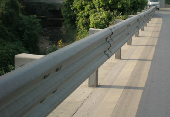 遵义专业高速公路波形护栏安装