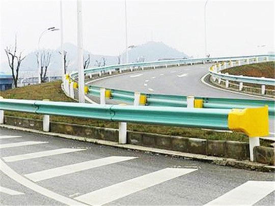 公路喷塑波形护栏